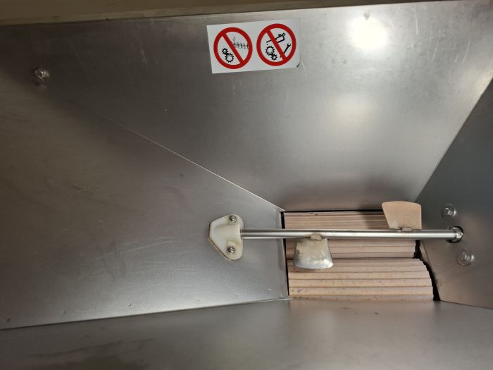 Електродробарка з гребневідділювачем.  Італія