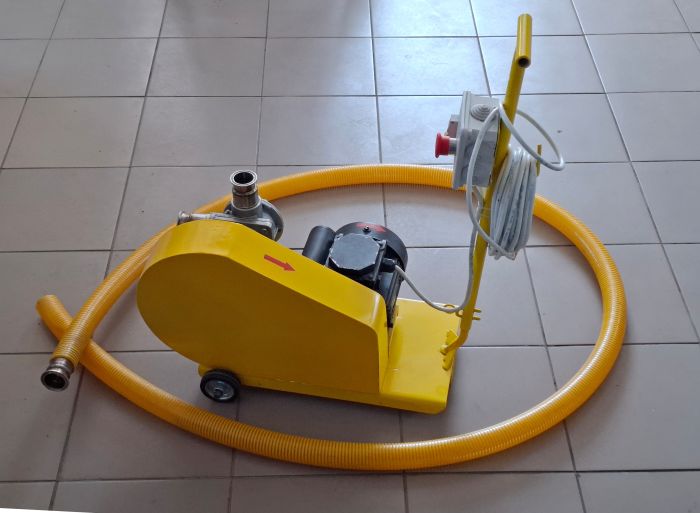 Імпеллерний  насос харчовий з нержавіючої сталі AISI 304 L