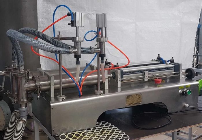 Полуавтоматическая машина для розлива